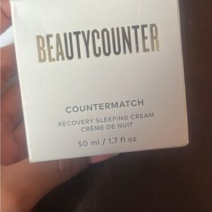 beautycounter Countermatch Recovery Sleeping Cream - White & Gold